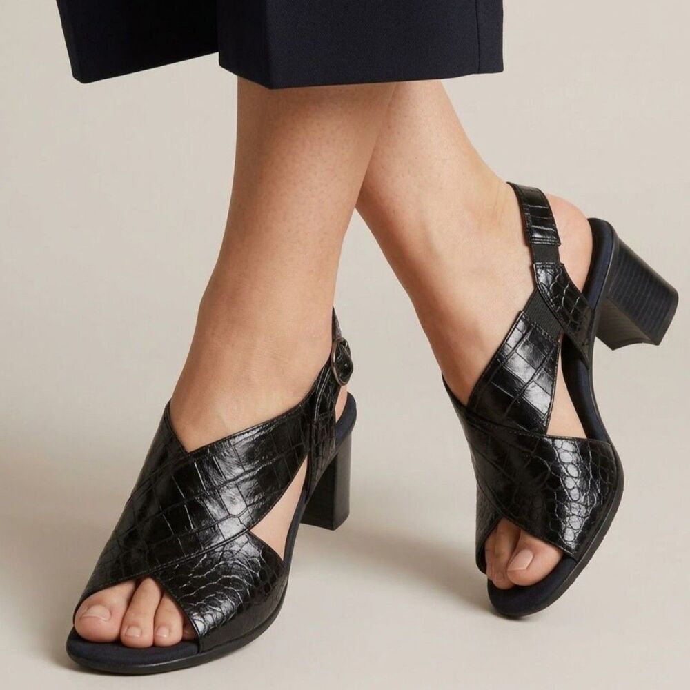 Munro Slingback Sandals 8 Narrow Minimalist Comfort Chic Work Church Black Laine